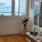 Mila * Split