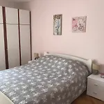 米拉公寓 公寓 *